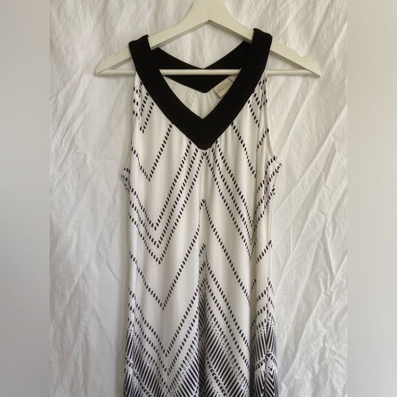 Chico’s Graphic Diamond Greta Maxi Dress Size 0 / XS - Picture 6 of 13